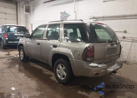 2003 Chevrolet Trailblazer Ls z USA, uszkodzony, nr VIN 1GNDS13S232368145